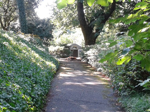 15710911180_2b2ec344f9_z